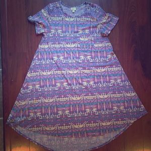 Medium LULAROE Carly dress